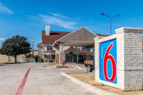 Motel 6-North Richland Hills, TX - NE Fort Worth